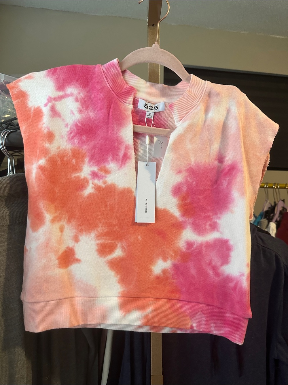 525 America Cropped top